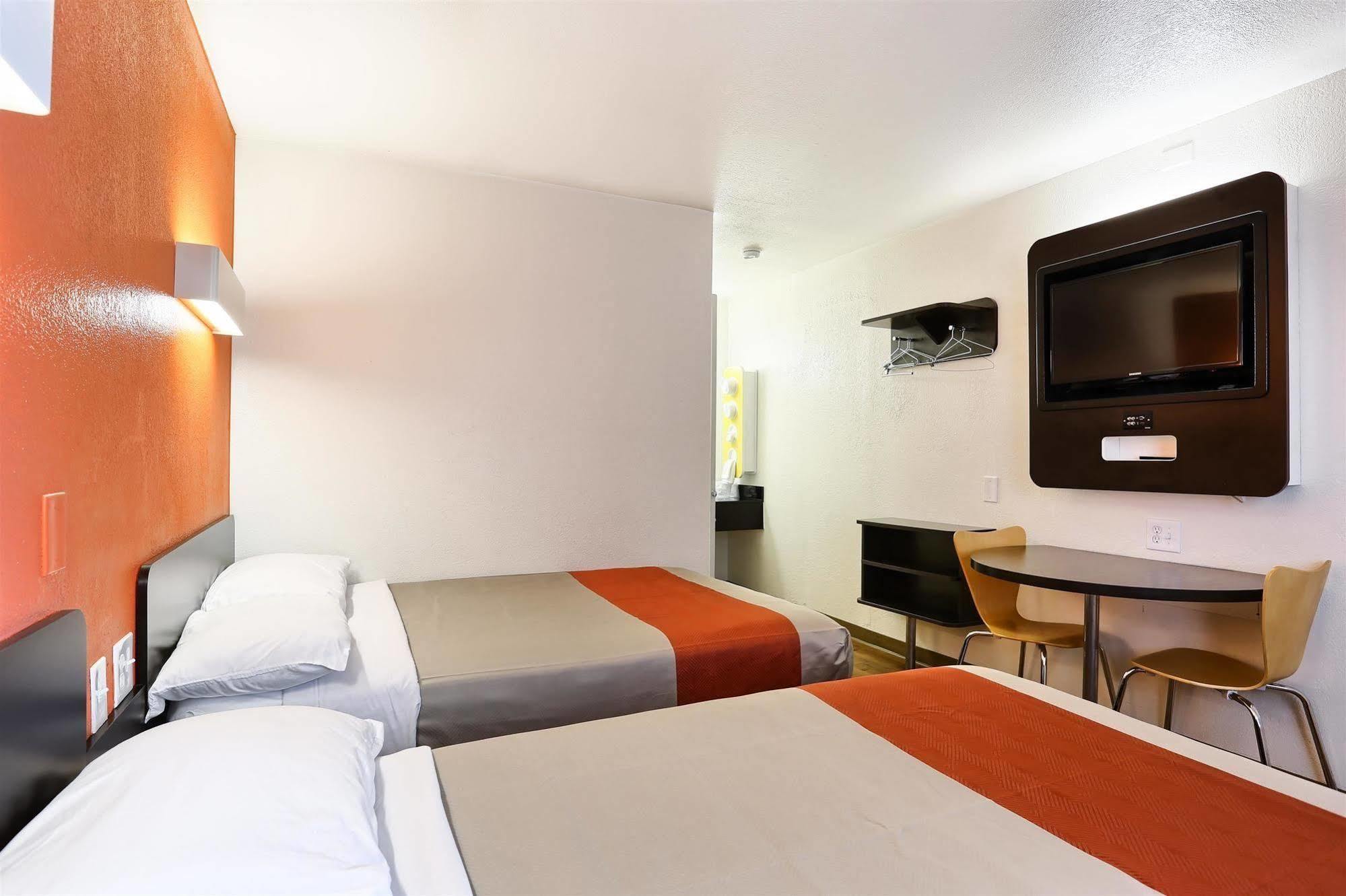 Park Inn By Radisson วอลนัทครีก ภายนอก รูปภาพ