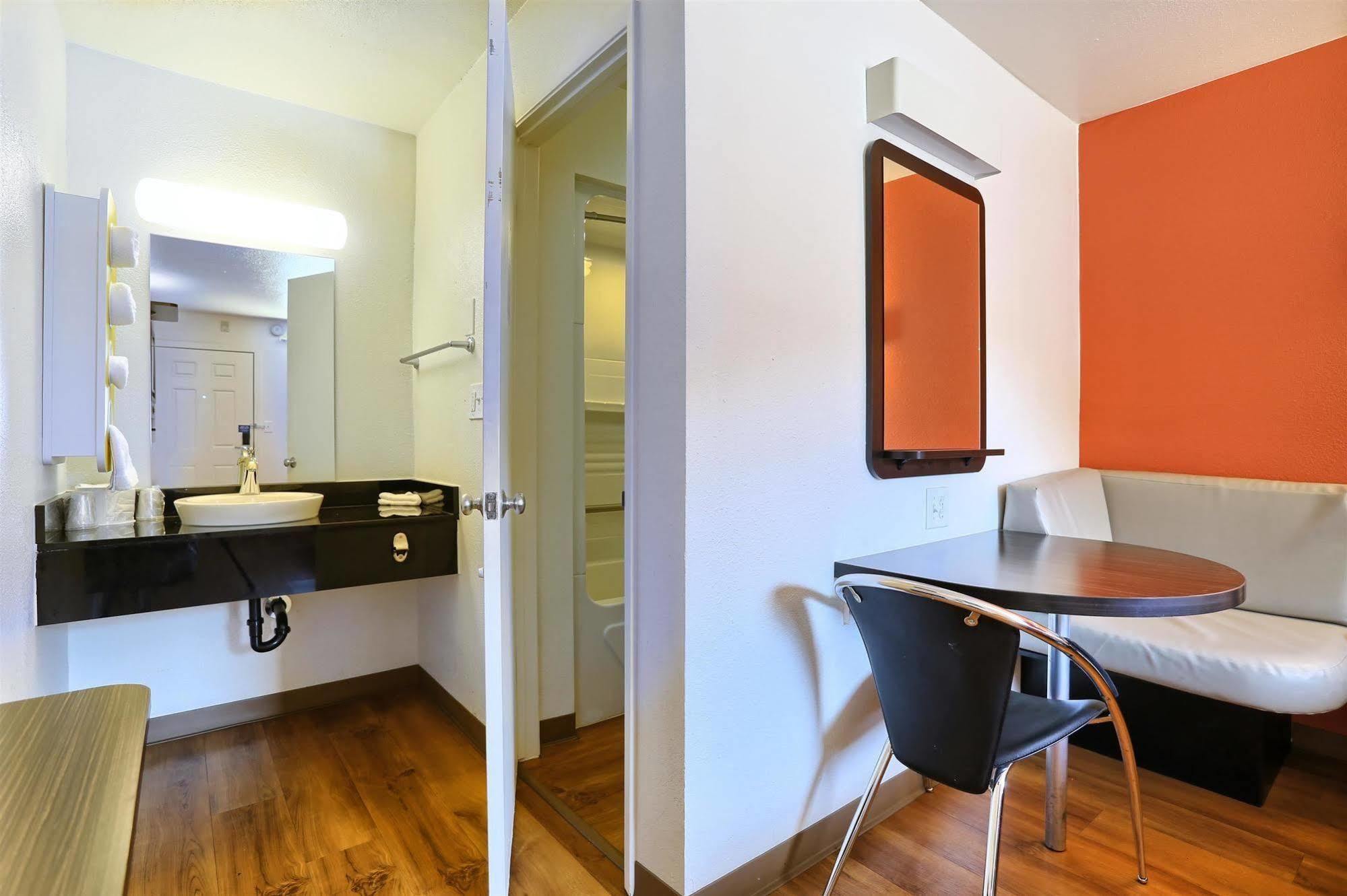 Park Inn By Radisson วอลนัทครีก ภายนอก รูปภาพ